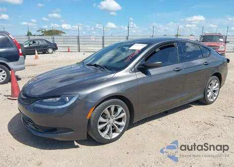 2015 Chrysler 200 S z USA, uszkodzony, nr VIN 1C3CCCBB4FN657842